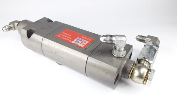 Bomba lubrif. corrente cabeçote 5193136